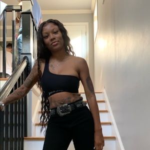 Meet your Posher, Kayla